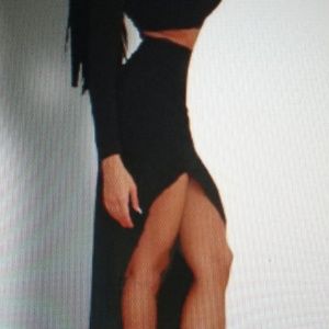 Sexy Black 2 Piece Long Sleeve Crop Top With Match